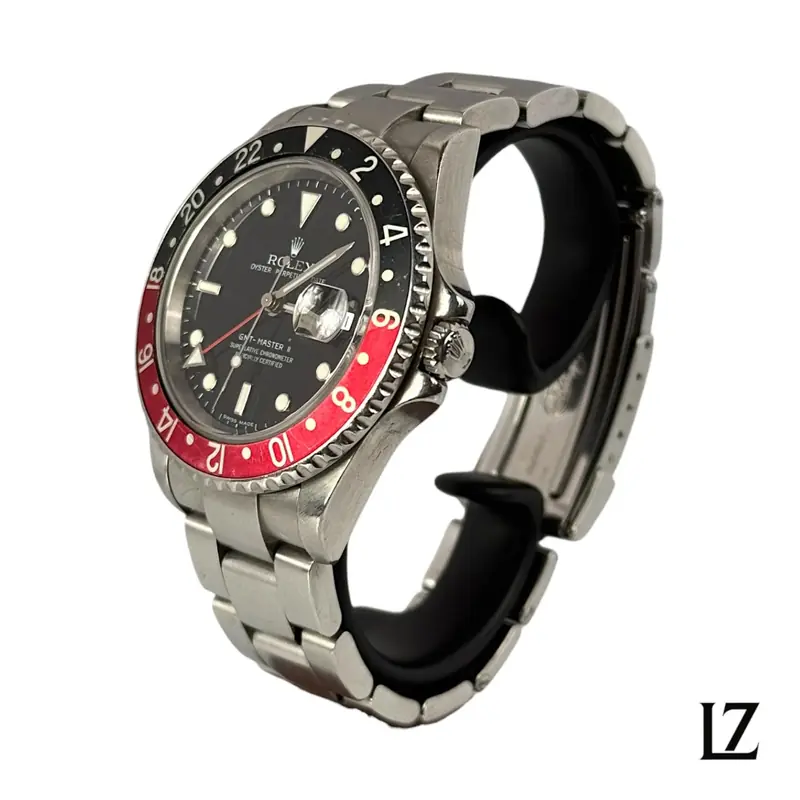 Rolex GMT-Master II s černo-červenou lunetou „Coke“